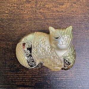 AJC Calico Fat Cat Brooch Pin Gold Tone Quilted Patchwork Floral Design Vintage